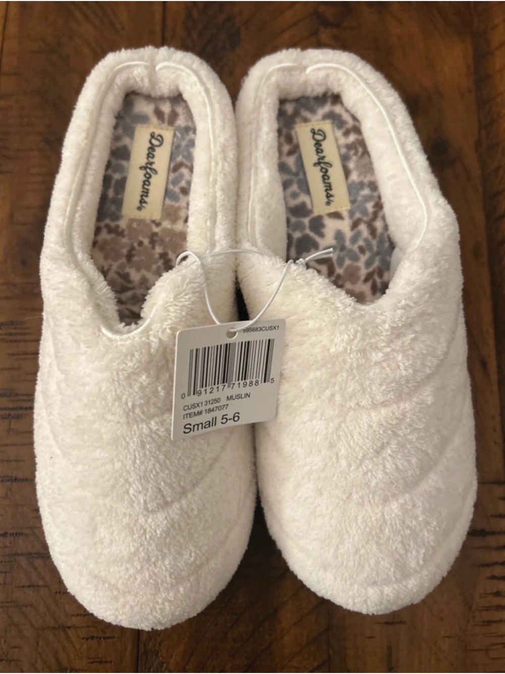 dearfoams Women's Plush Slip-On Slippers in Cream